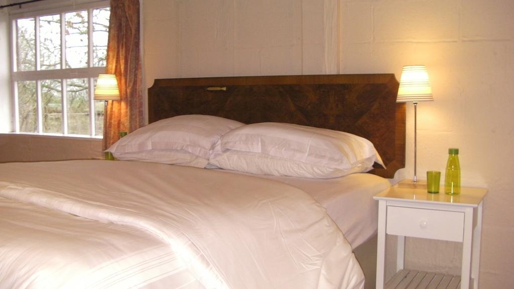 The Cabin At Pear Tree Farm Meare Екстериор снимка