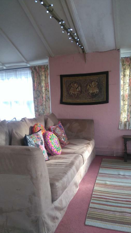 The Cabin At Pear Tree Farm Meare Екстериор снимка